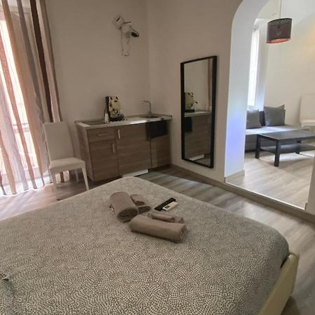 Petros Room Camere 살레르노 외부 사진