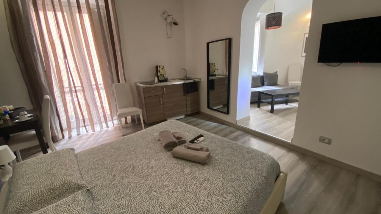 Petros Room Camere 살레르노 외부 사진