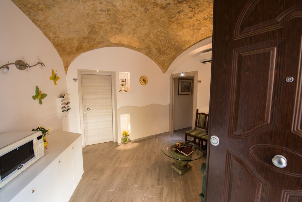 Petros Room Camere 살레르노 외부 사진