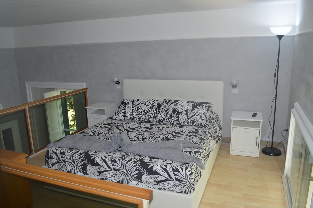 Petros Room Camere 살레르노 외부 사진